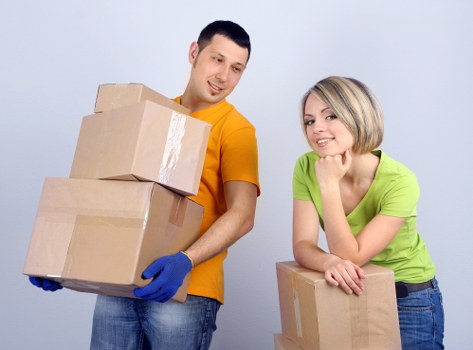Loading assistance for a flat move in Kilburn with local access challenges